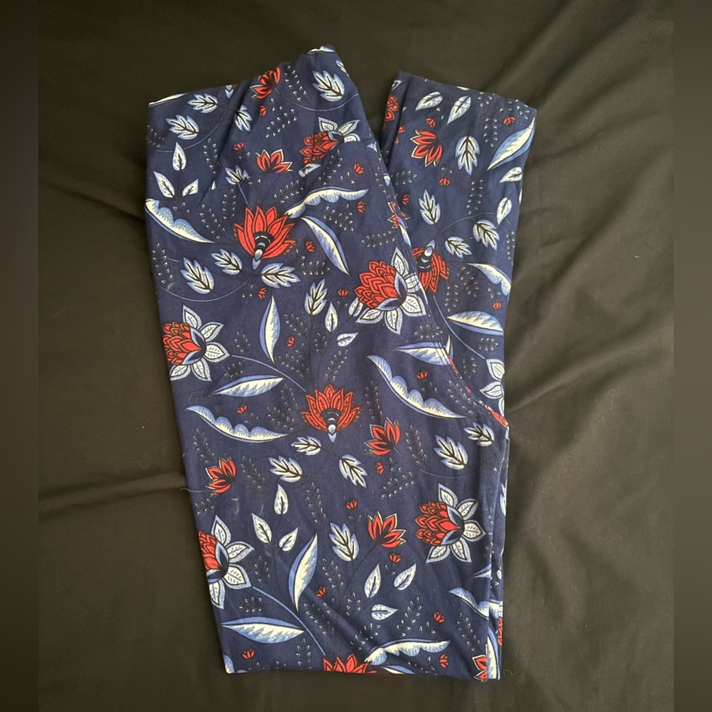 LuLaRoe Blue and Pink Floral Leggings OS